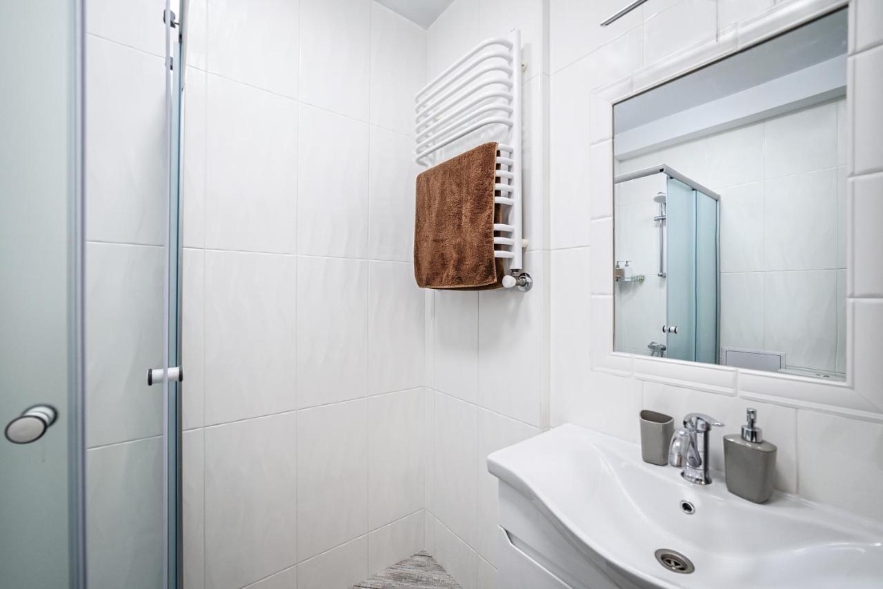 Joy Box Apartments 利沃夫 外观 照片